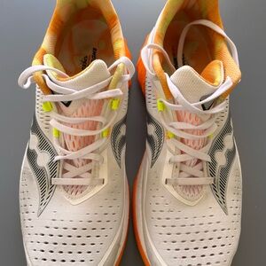 Saucony Endorphin Speed 4 size 11 running shoes